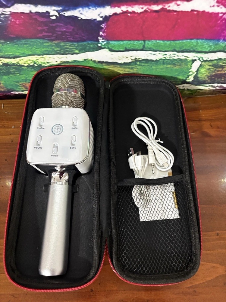 Wireless Bluetooth Karaoke Microphone USB Speaker Mini Home KTV Player