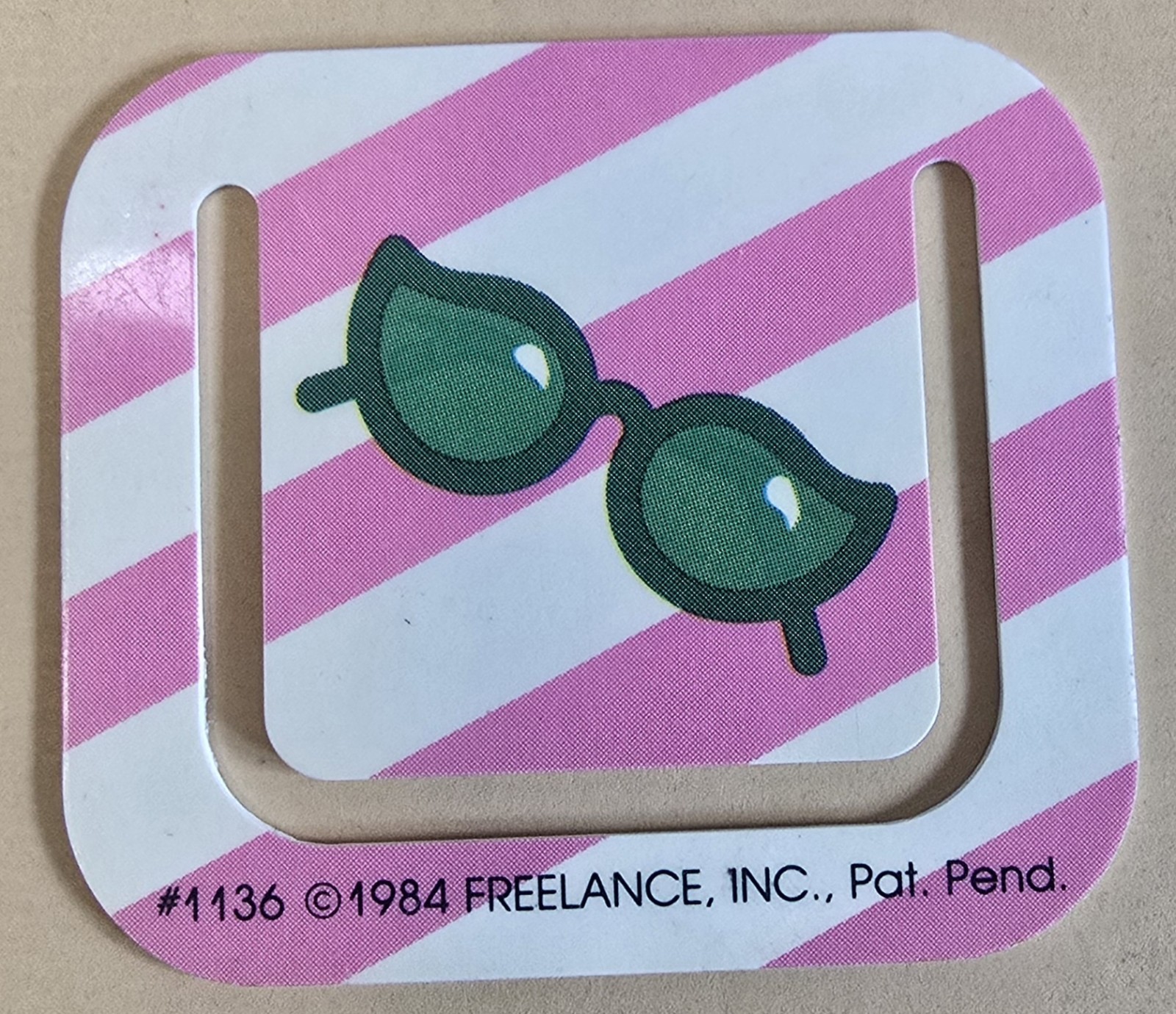 Vintage 80s Beach Graphics Paper Clips By Freelance Inc Partial Set (4)