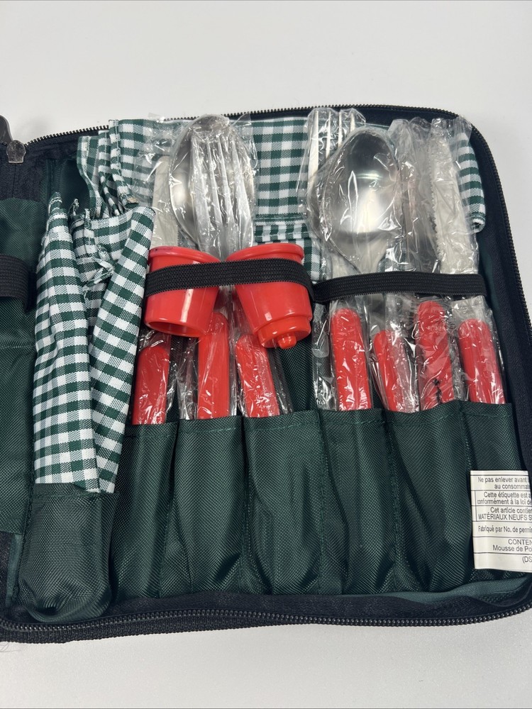 Coleman 16 piece Camping/Picnic pack- Set for 2