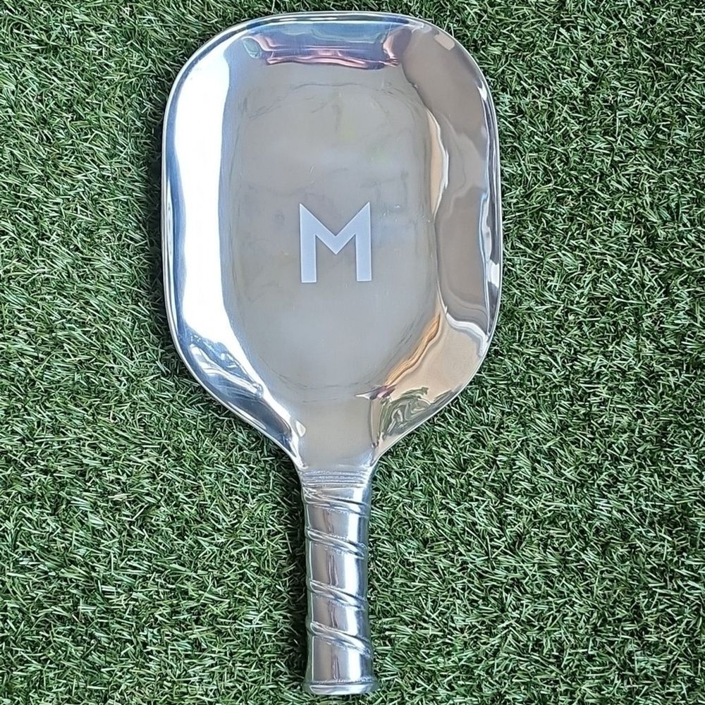 Mariposa Pickleball Paddle Engravable Server – “M” Monogram