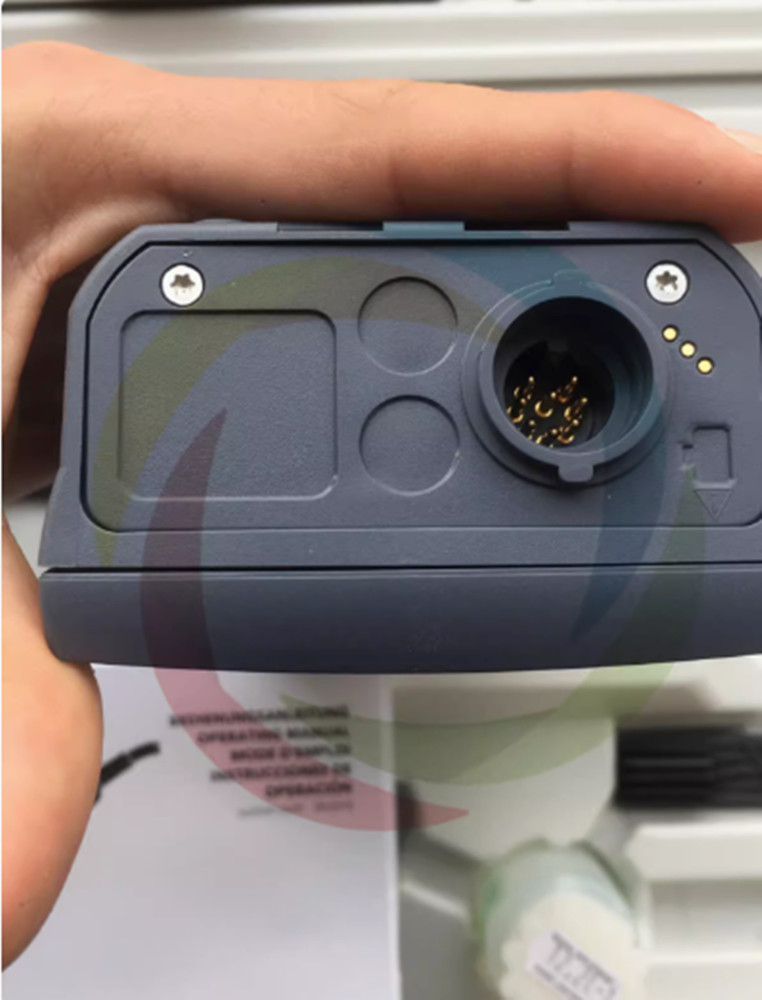 WTW conductivity meter Cond 3310 has no probe.