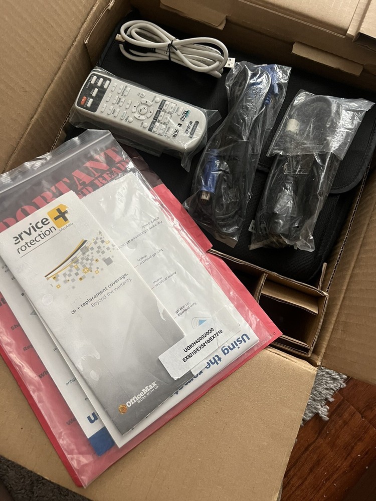 Epson Multimedia Projector Ex3210 Usb 3lcd Portable 2800 Lumens MISSING CD