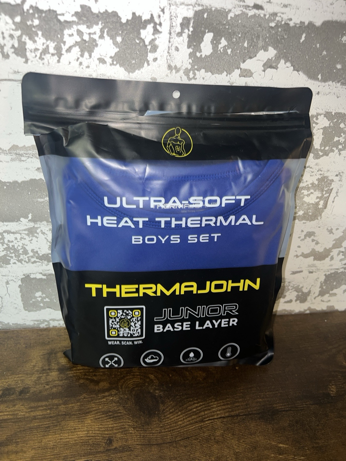 NWT! THERMAJOHN Ultra Soft 2 Piece Heat Thermal Boys Oufit Set  bLack Size XS