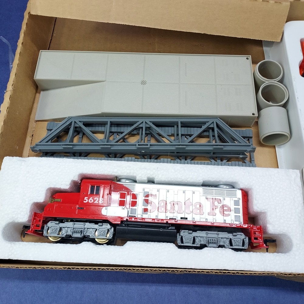 Vintage Tyco Rail Master 72 Piece Train Set