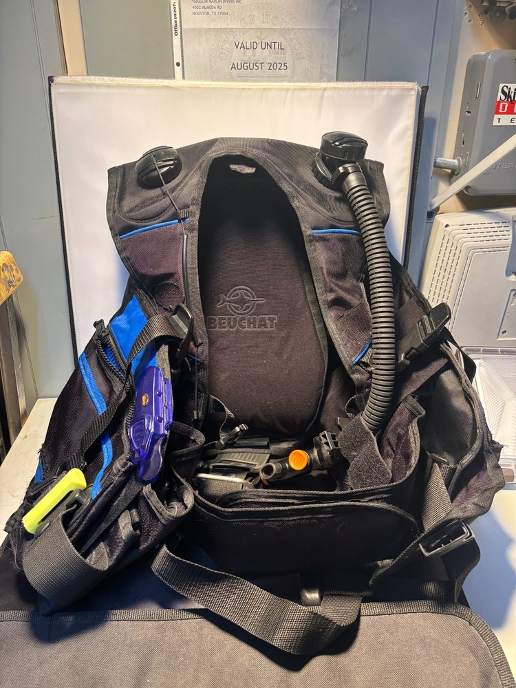 SCUBA Beuchat Weight Integrated BCD