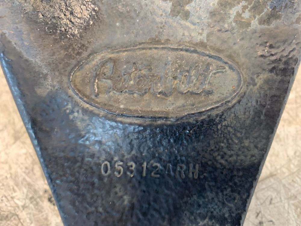2013 Peterbilt 386 Suspension Bracket (641-11694)