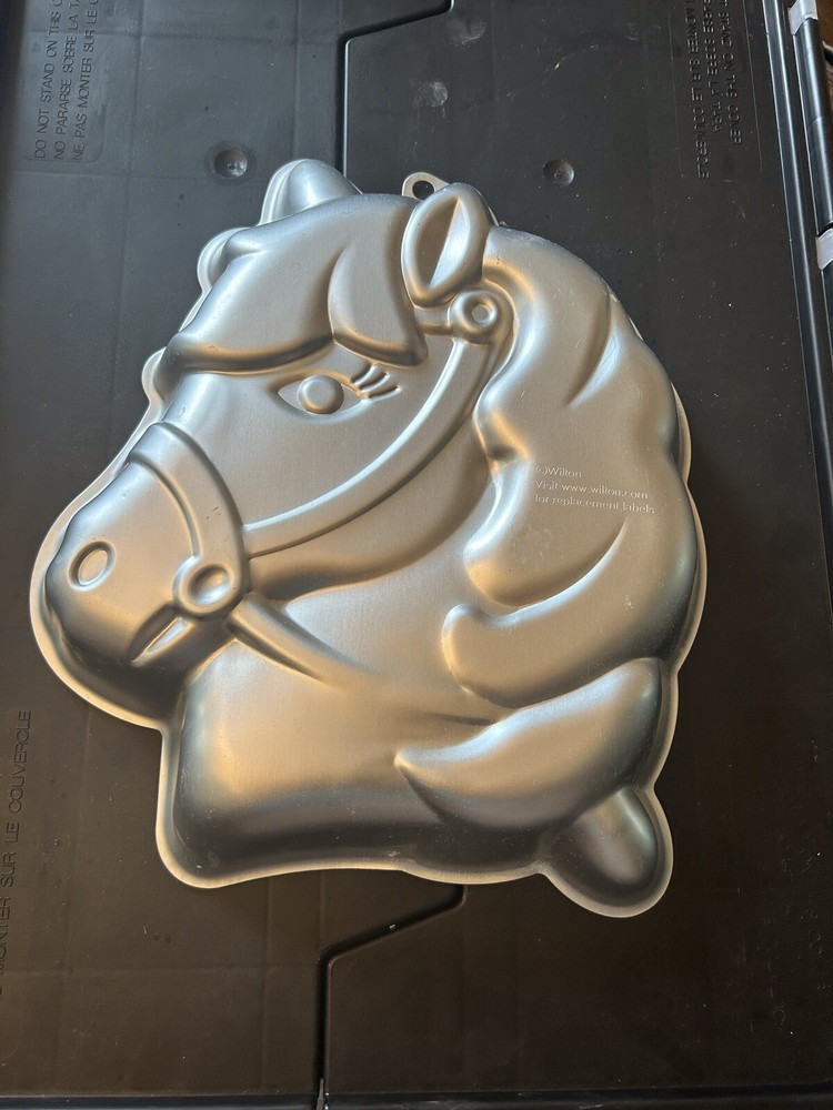 Wilton Cake Pan for Kid’s Birthday