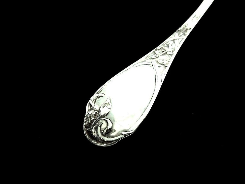 Puyforcat Silver Fork Iris in Pure Silver