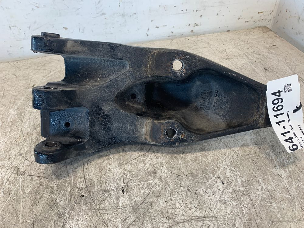 2013 Peterbilt 386 Suspension Bracket (641-11694)