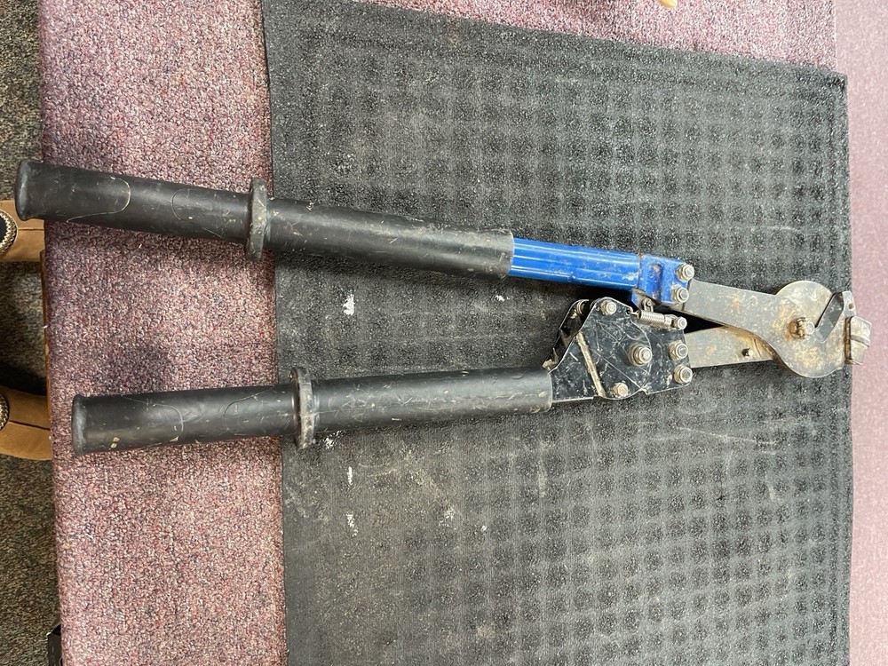 Reliable Equipment Ratcheting Drive Cable Cutter