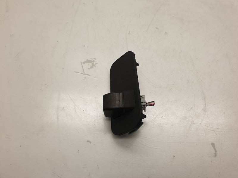 14-16 TOYOTA COROLLA REAR VIEW DECKLID MOUNTED CAMERA / PROJECTOR ASSEMBLY
