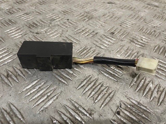 YAMAHA XV750 relay box 1984