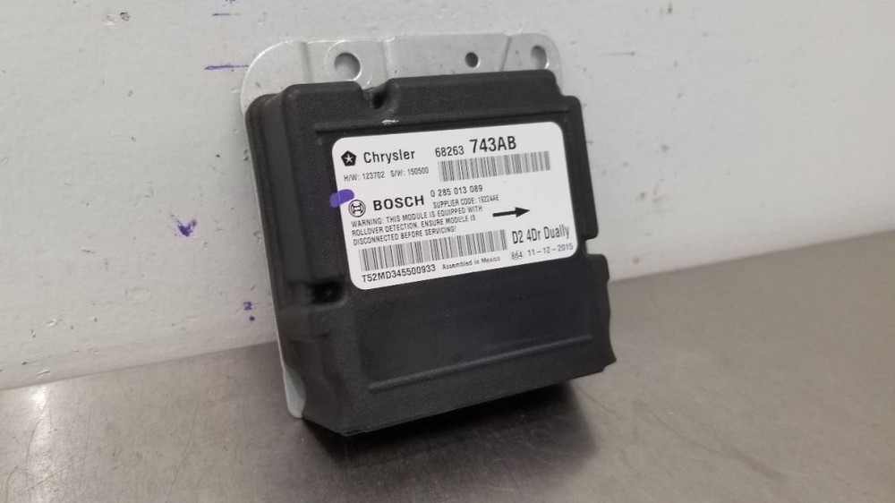 16 DODGE RAM 3500 SRS BAG MODULE CREW CAB 68263741AB