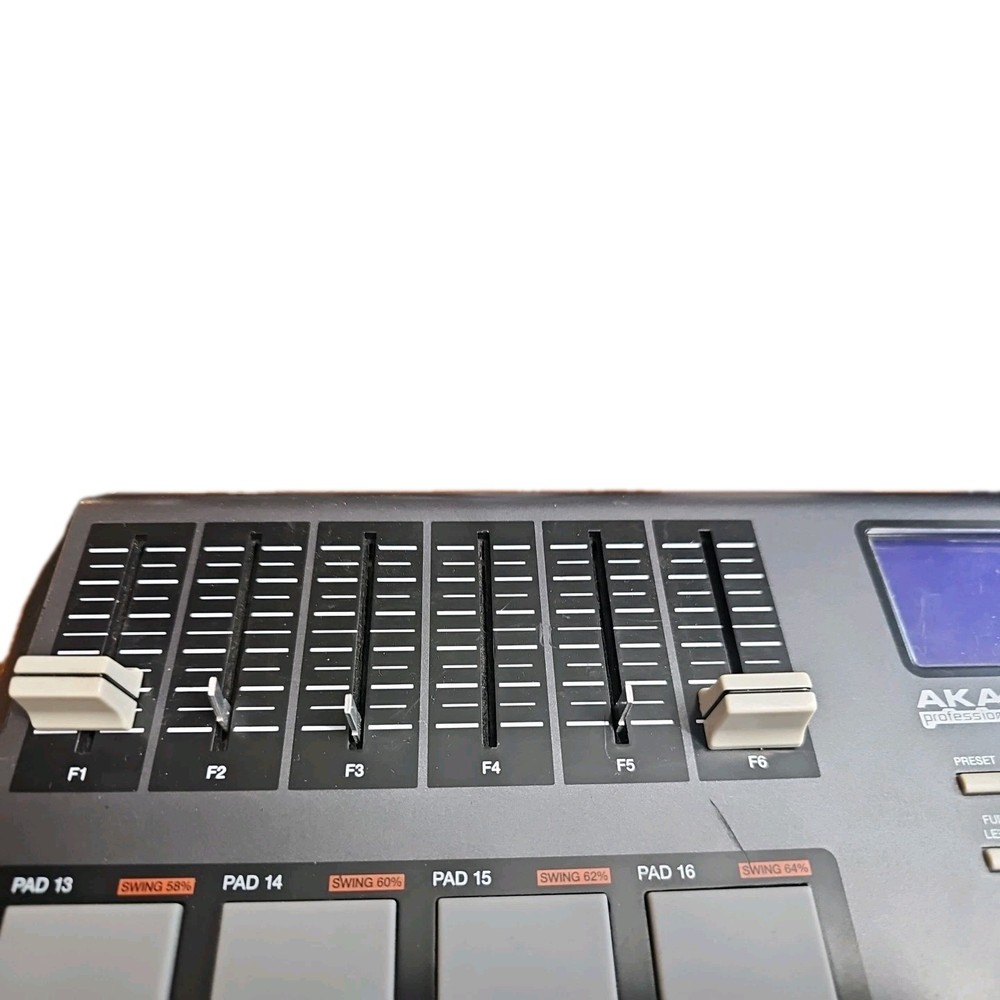 Akai Professional MPD26 USB/MIDI Pad Controller