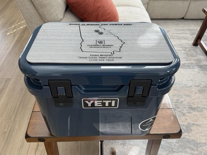 Yeti Roadie 15 Hard Cooler -Navy