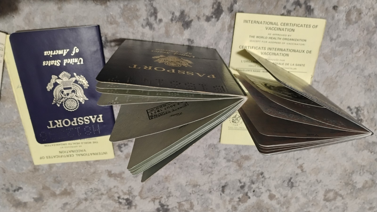 VINTAGE PASSPORT USA 1971 1977LOT OF 3