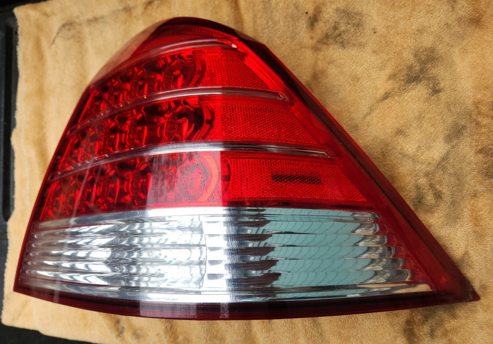 2005 2006 2007 MERCURY MONTEGO RH Right Passenger TAIL LIGHT LAMP TAILLIGHT OEM