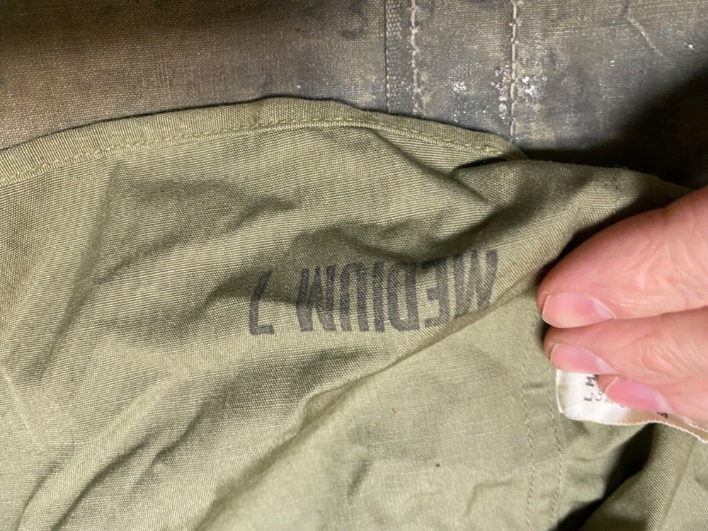 ORIGINAL WWII US ARMY INFANTRY M1941 CLOTH HOOD-MEDIUM, DATED:1943