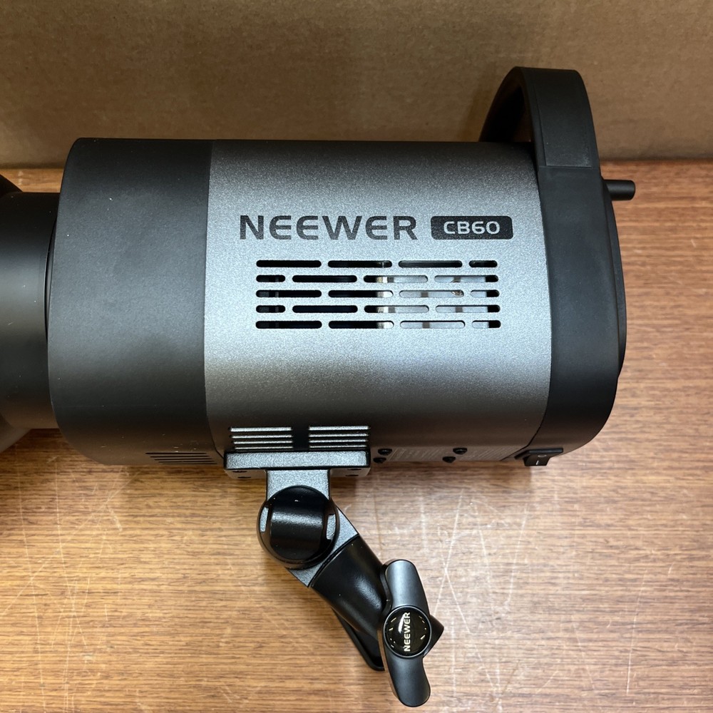 NEEWER CB60 LED Video Light