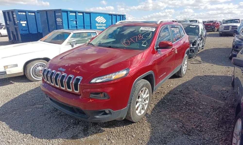 CHEROKEE 2015 Glove Box 808475