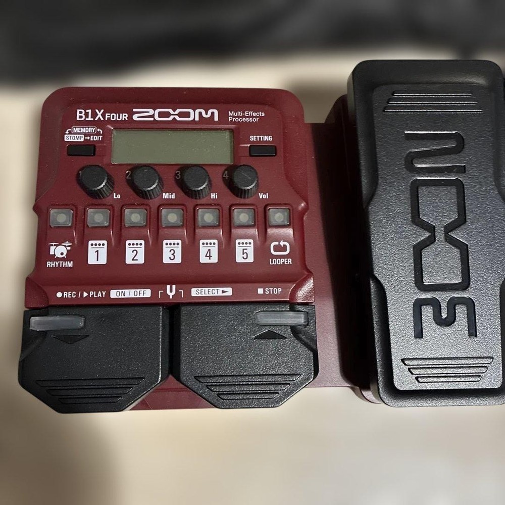 [Good condition] ZOOM B1Xfour multi-effector with shield