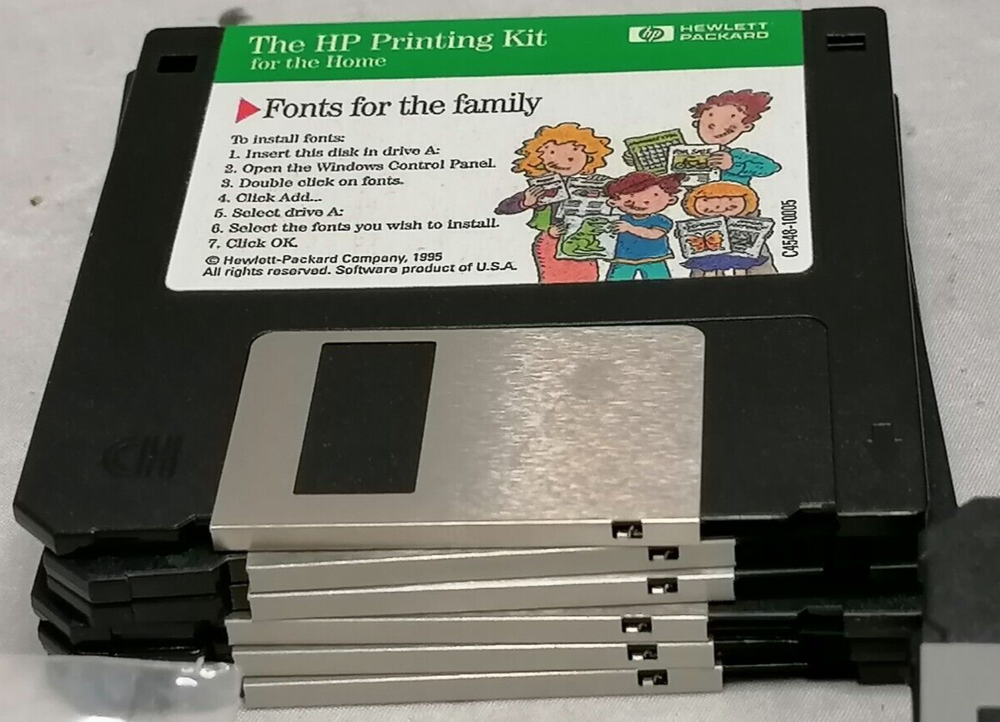 Lot Of 99 Assorted Vintage Floppy Disk Software With Case
