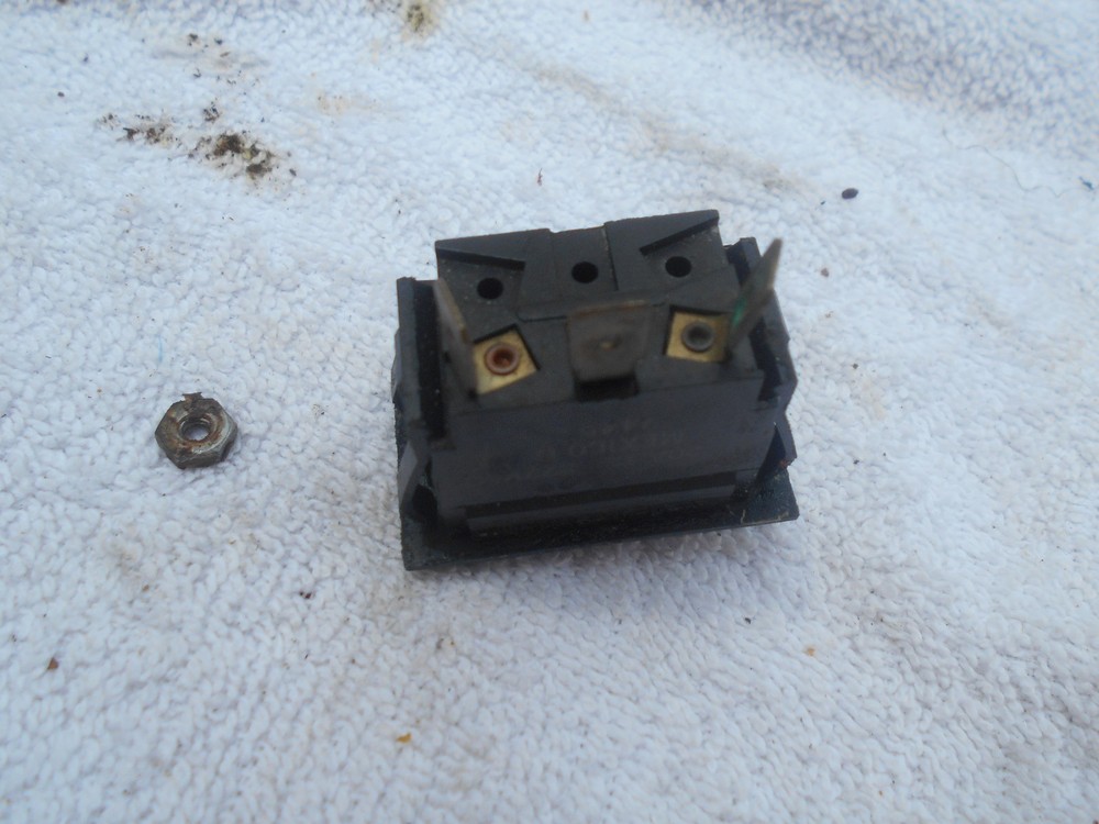 GILES MGF-40 FRYER FILTER PUMP SWITCH