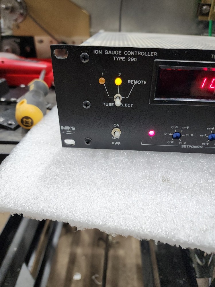 MKS 290C-04 ION GAUGE CONTROLLER WITH CABLE