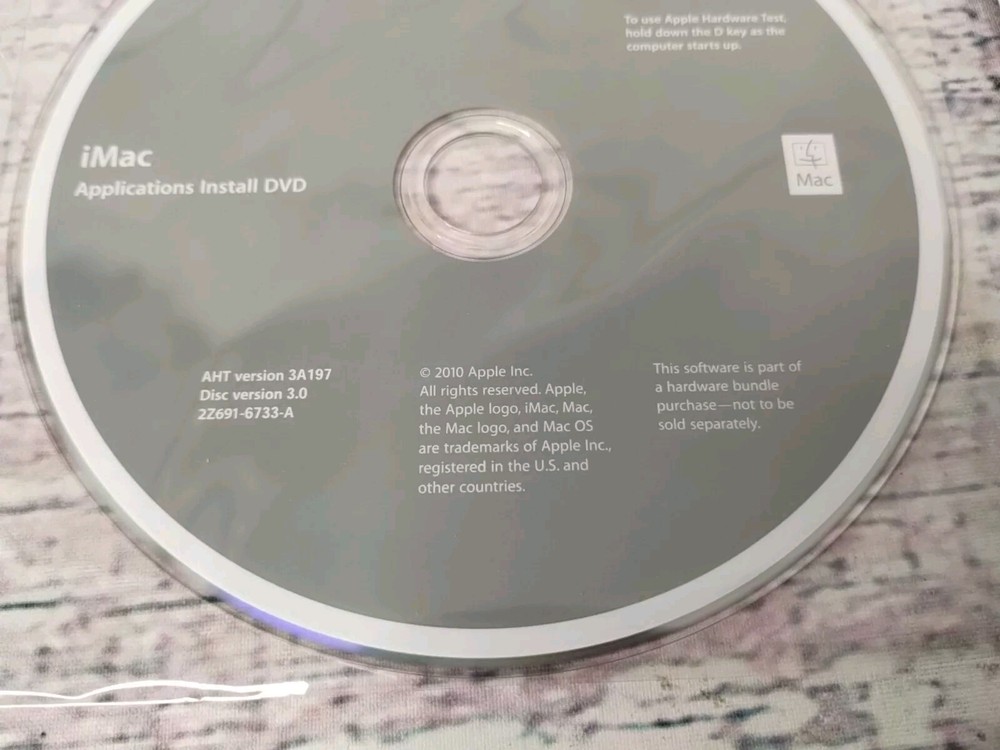 Apple MacBook Pro Mac OS X 10.6.4 & Application Install Discs ONLY w/ iWork Disc