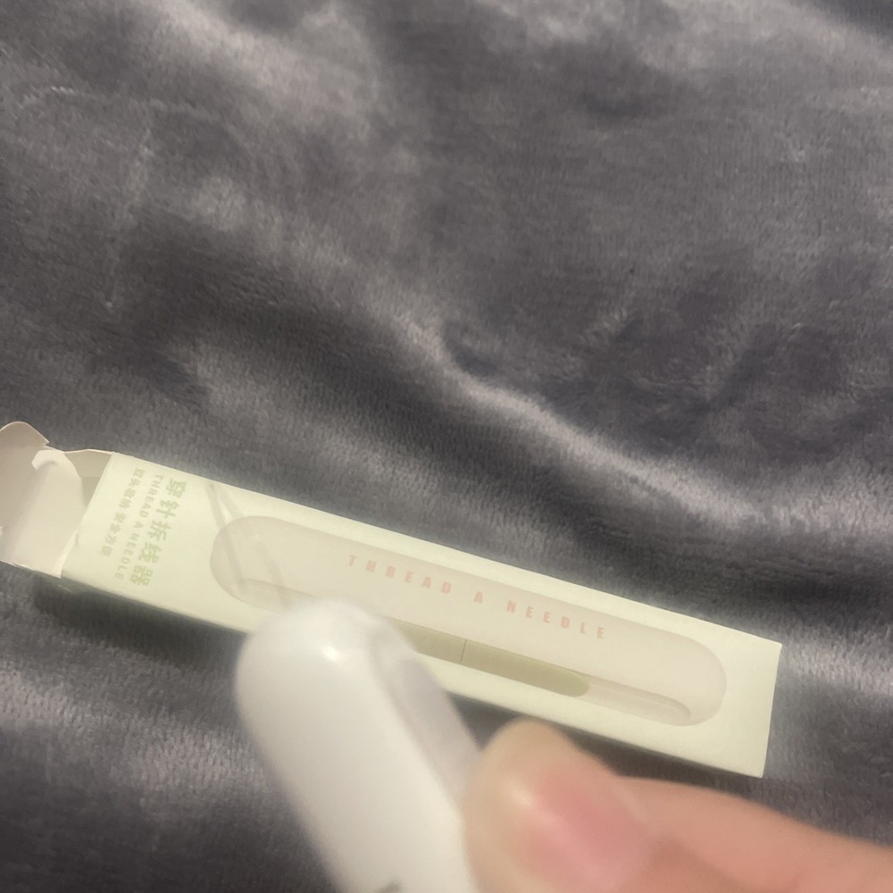 Thread A Needle , Needle Threader