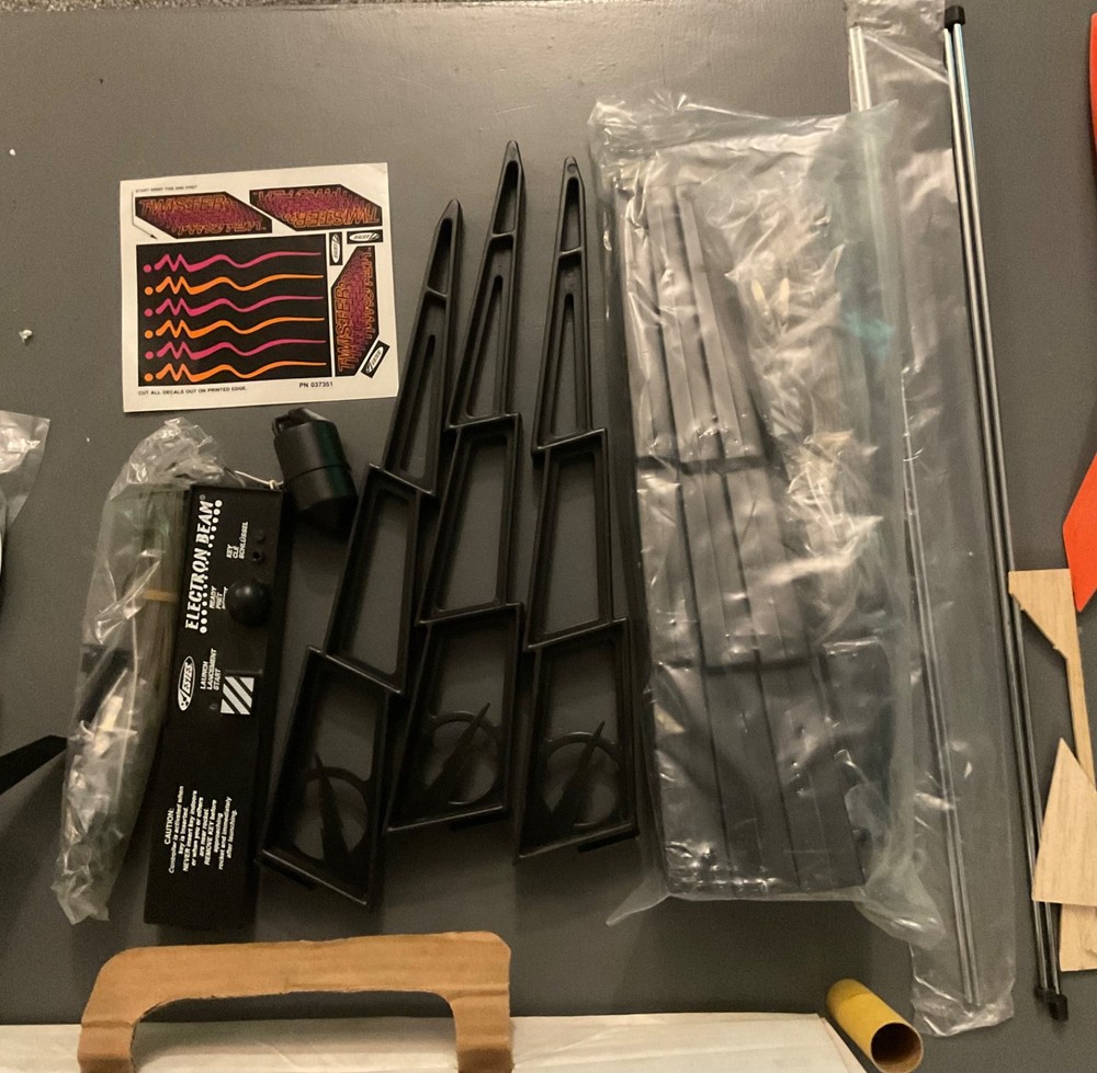 Vintage Estes Model Rocket Operations Range Box Various Parts & Manuals