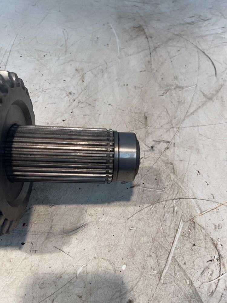 Case 1175 Tractor Transmission Countershaft w/ Gears