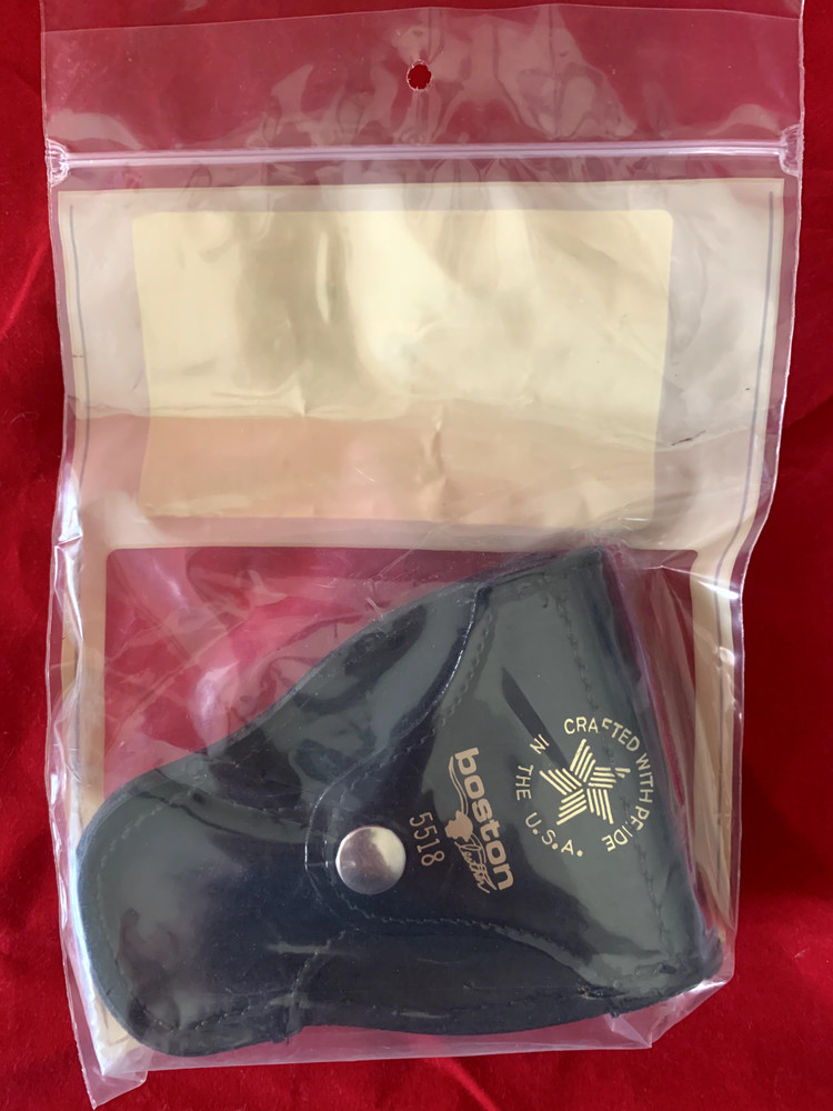 Boston Leather Handcuff Case 5518-2 Black (16H)