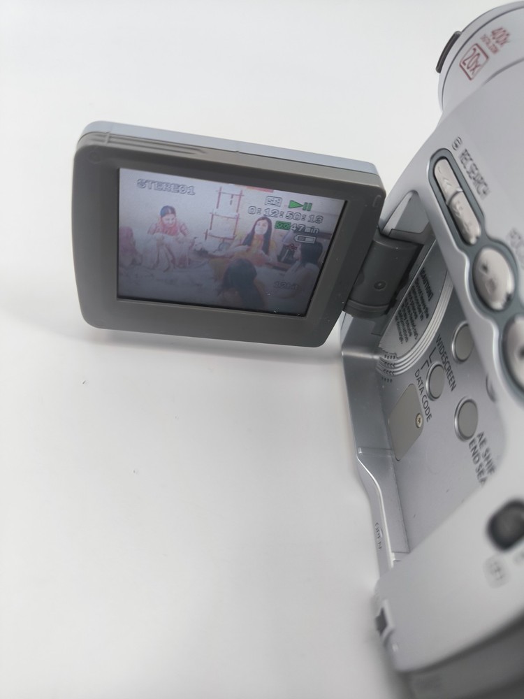 Canon MV800 Camcorder - Silver - in working order.