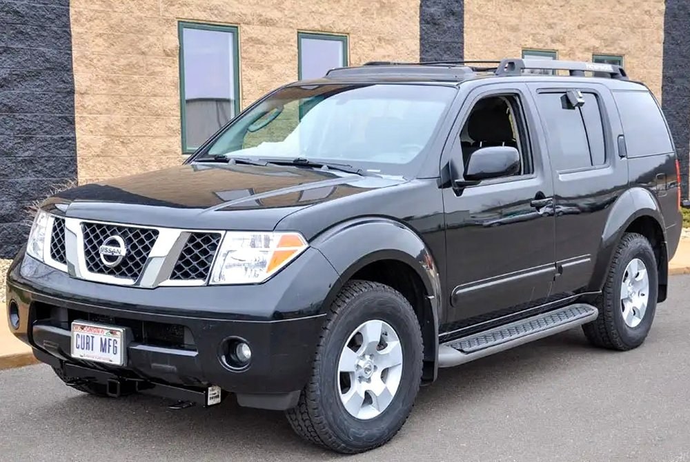 CURT Class 3 Exposed Front Trailer Hitch w 2" Receiver Opening