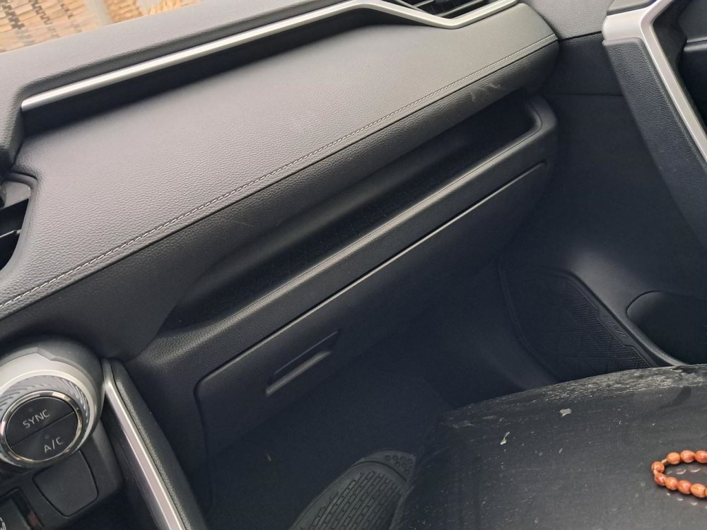 RAV 4     2019 Glove Box 4887913