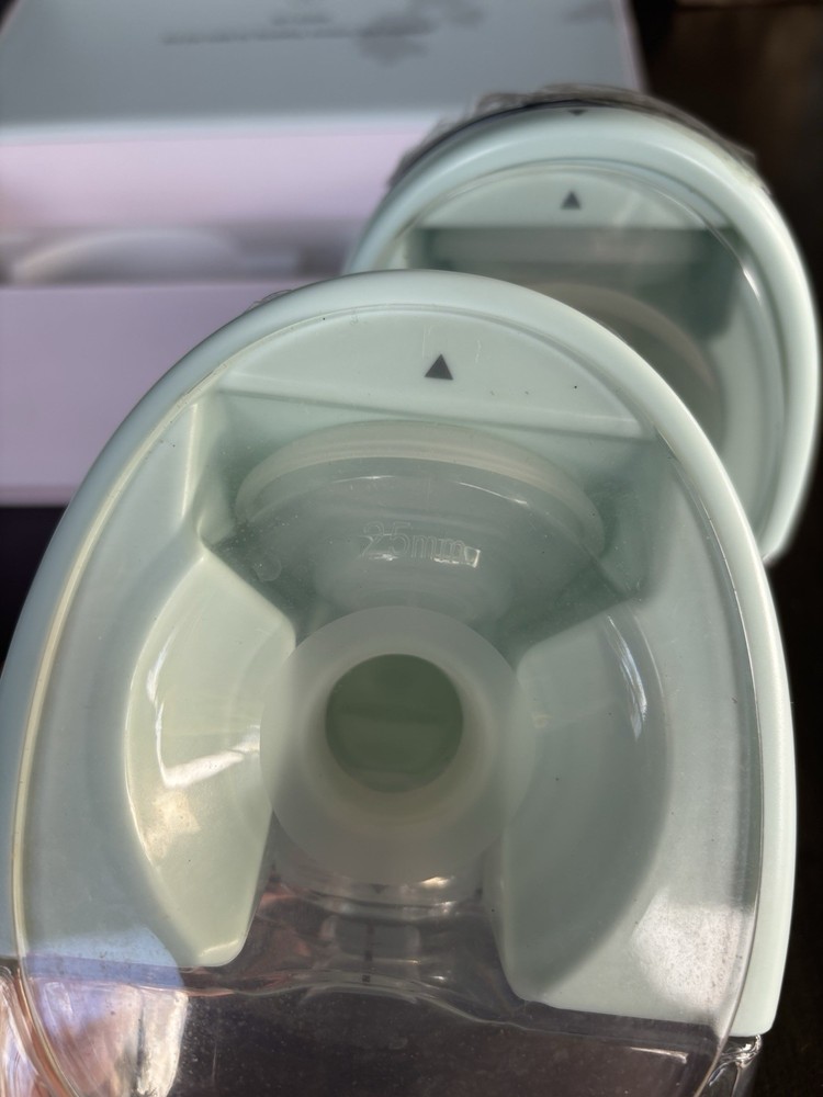 Zomee Fit Wearable Breast Pump