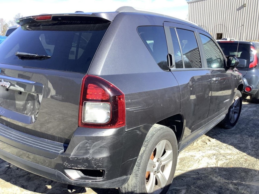 COMPASS 2017 Glove Box 4523123