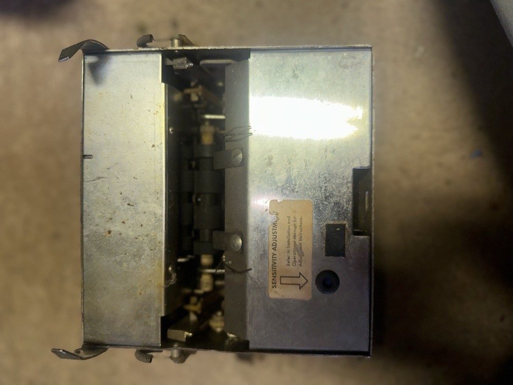 Original Seeburg Jukebox Dollar Bill Acceptor.