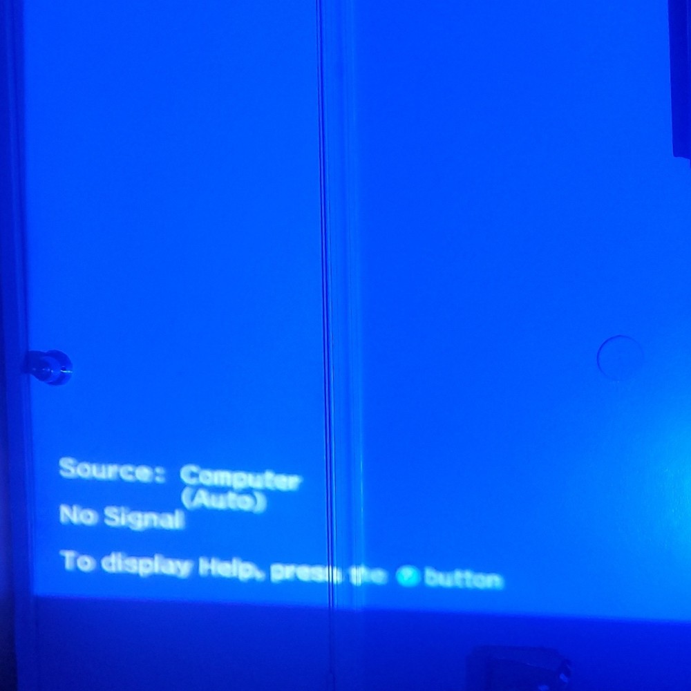 Epson PowerLite 1750 LCD Projector H372A w/o Remote