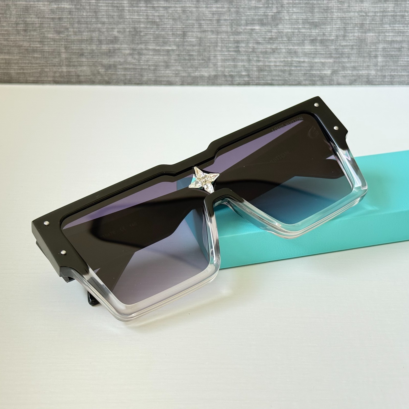 Louis Vuitton Z1736W Cyclone Sunglasses Black Swarovski Crystal