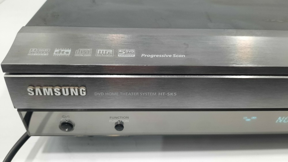 Samsung ht-sk5 / 5 cd changer Amplifier/ Tested
