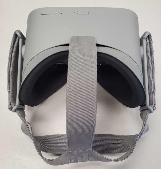 Oculus Go Standalone Virtual Reality Headset 32GB Gray Bluetooth Wireless