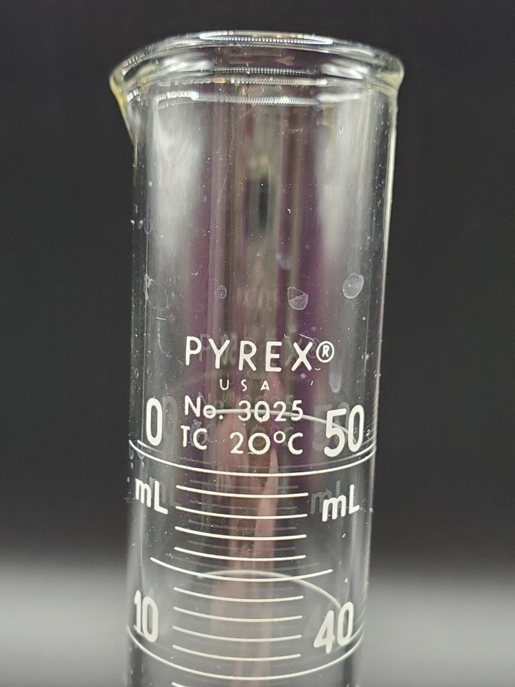 Pyrex® #3025 Single Metric Scale Glass Graduated Cylinder 50ml