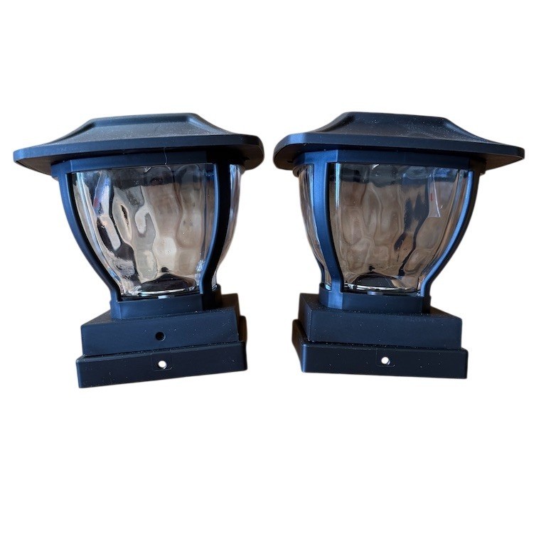MAXSA Innovations Solar Powered Wave Post Cap Deck Fence Lights 2-Pack open box