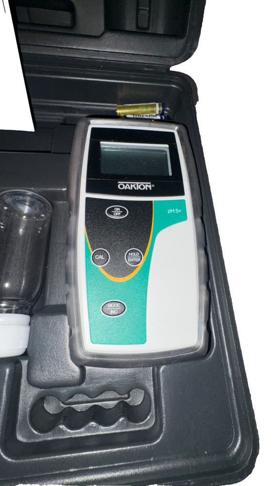 Oakton Portable Meter Kit pH Conductivity TDS Oxygen Temp w/ Case & Accessories