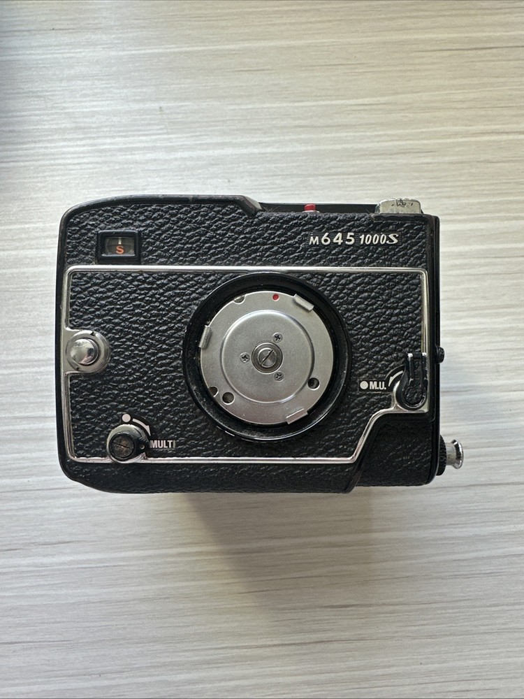 Mamiya M645 1000S Medium format Camera Body Only