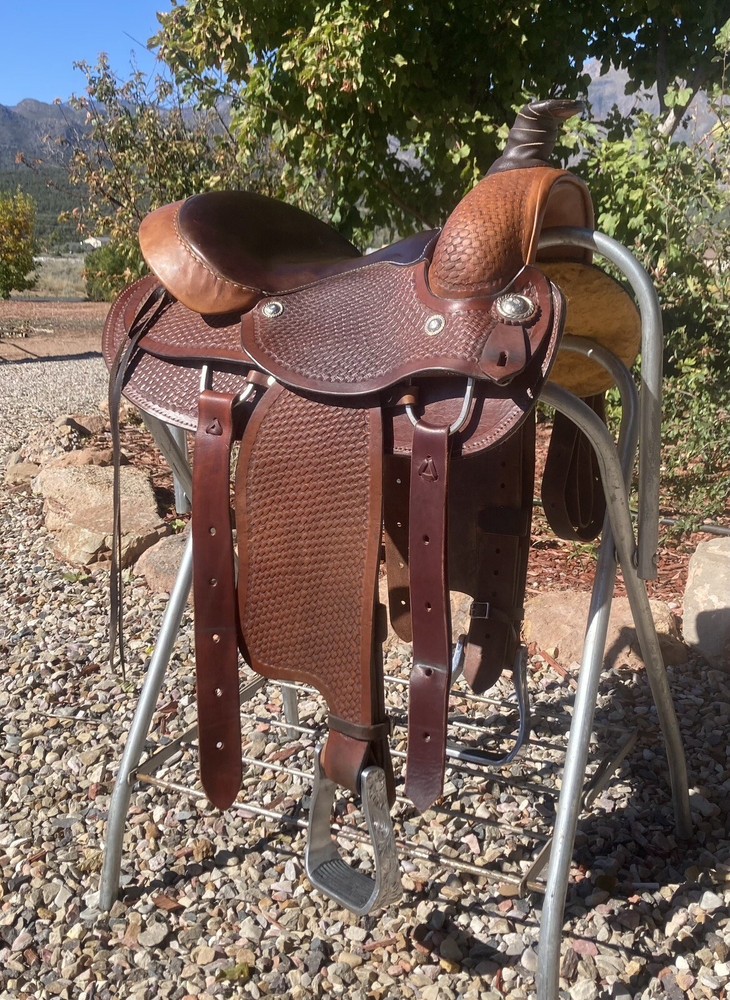 Buffalo Saddle Model 1550
