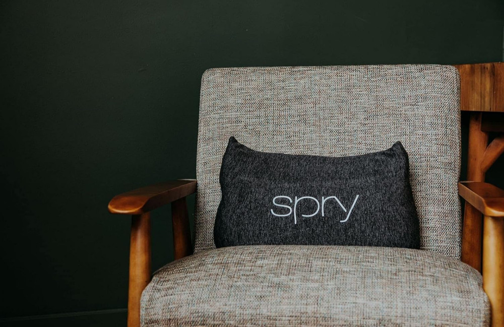 Spry Recovery Pillow Supportive Contouring Pillow with Adaptive Flo-Form Technol
