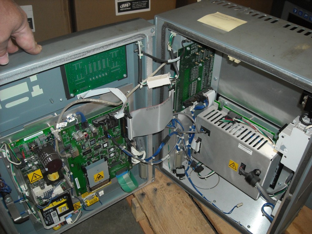 IC1G1A1AN, I/R Controller, Being sold As Is - for Parts Only. Sofware Problem